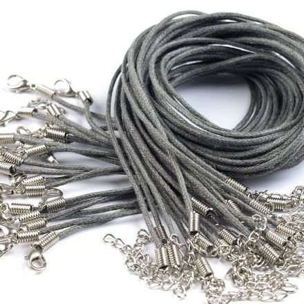 Galanterie: Voskovaná šňůrka s karabinkou délka 45 cm - šedá
