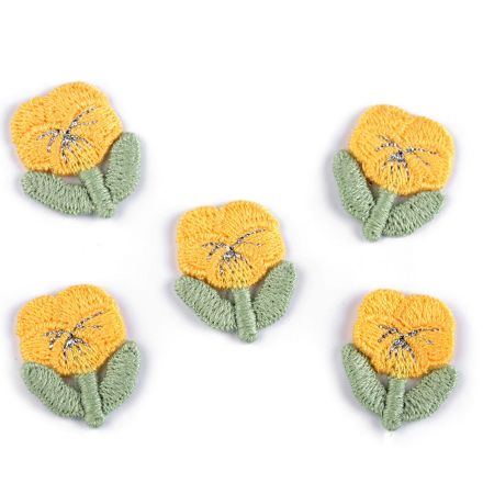 Galanterie: Vyšívaný květ 2,1x2,5 cm (1ks) - žlutá